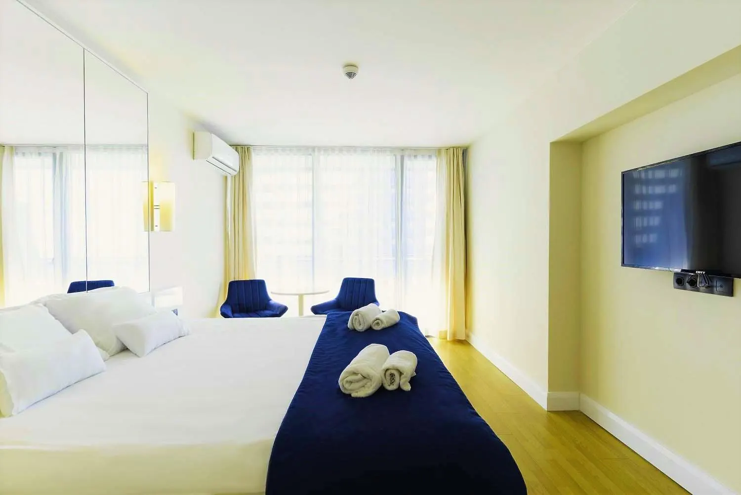 Elegance Sea View Aparthotel In Orbi City Batum 5*,